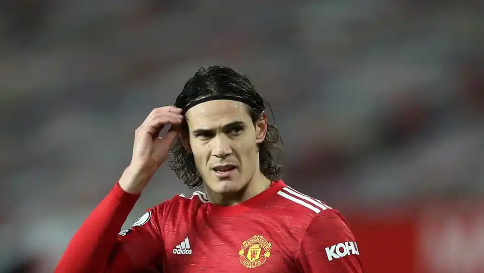Una absurda sanción para el uruguayo Cavani