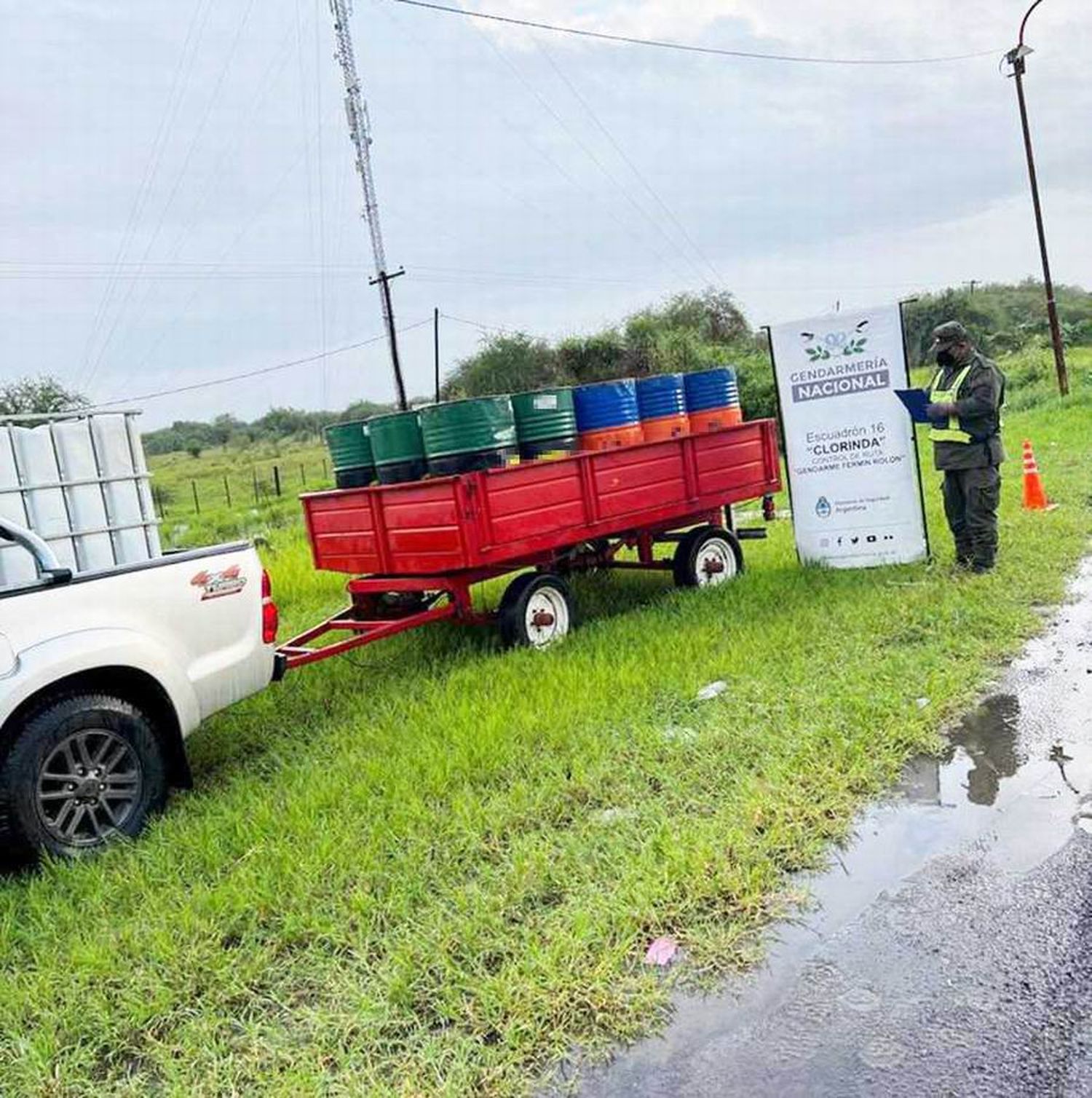 Detectan transporte irregular 
de 3.850 litros de combustibles