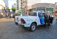 El conductor de una Chevrolet Tracker embistió a dos vehículos en San Martin y Chacabuco