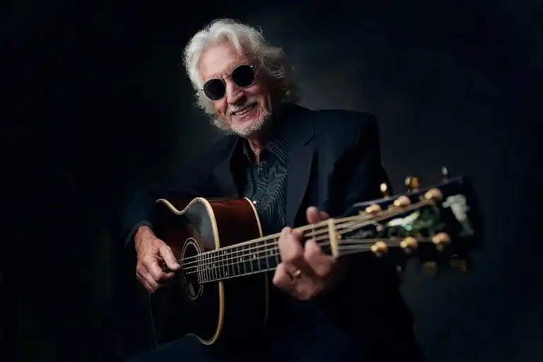 Nito Mestre celebra 50 años de trayectoria: “Me sigo viendo como un adolescente”