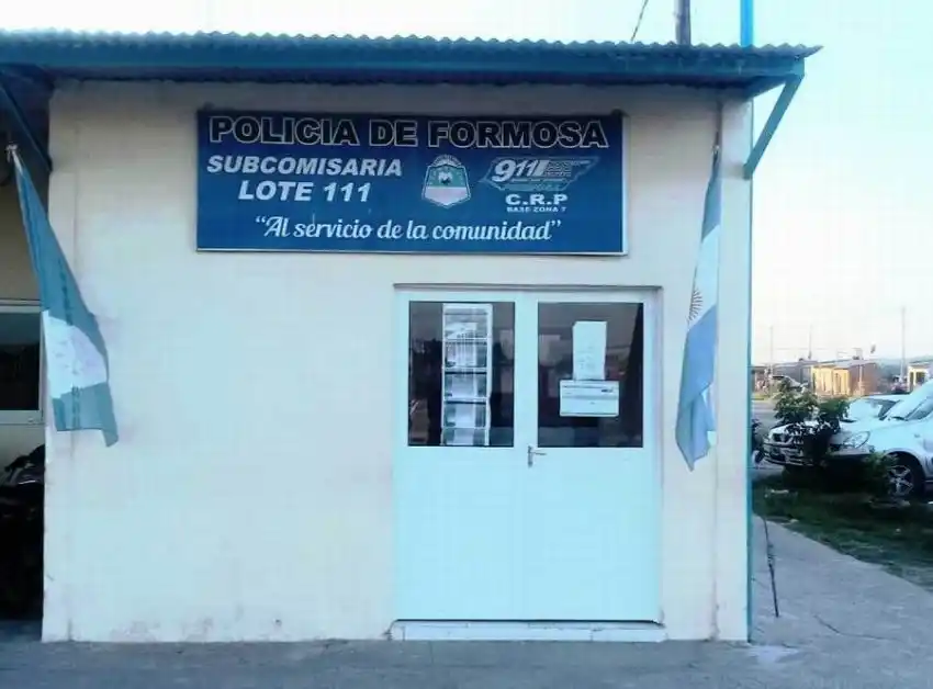 Detenido por agredir a su pareja y a su hija con un palo de escoba