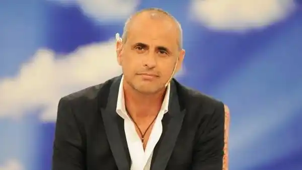 Iglesias responde: “El primero que debe cuidar a sus hijas es Rial”