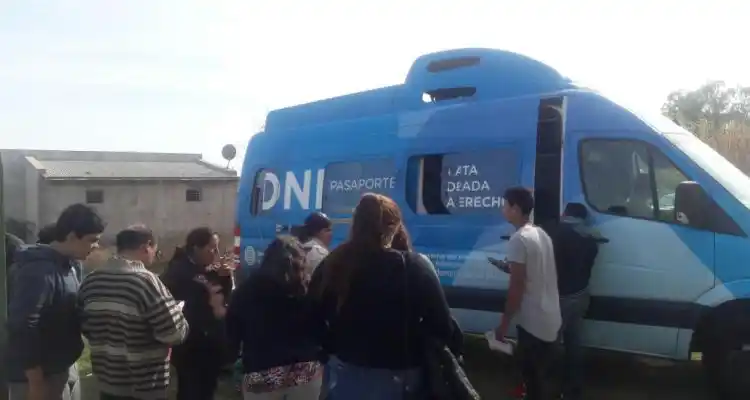 Continúa el operativo de documentación en el CIC
