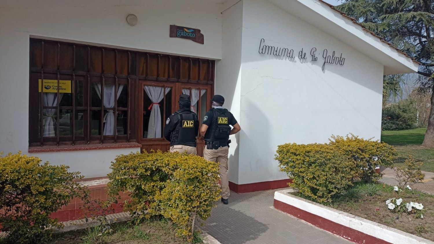 Detenciones en la Comuna de Puerto Gaboto por extorsión: “Es un momento muy difícil, donde dejó todo en manos de la justicia”, aseguró la presidenta comunal
