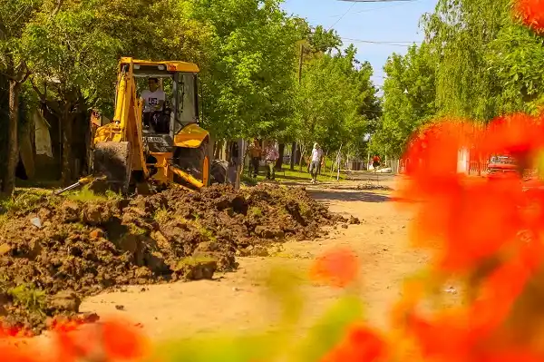 Avanza el cordón cuneta en los barrios Yapeyú, Trinidad y Esperanza