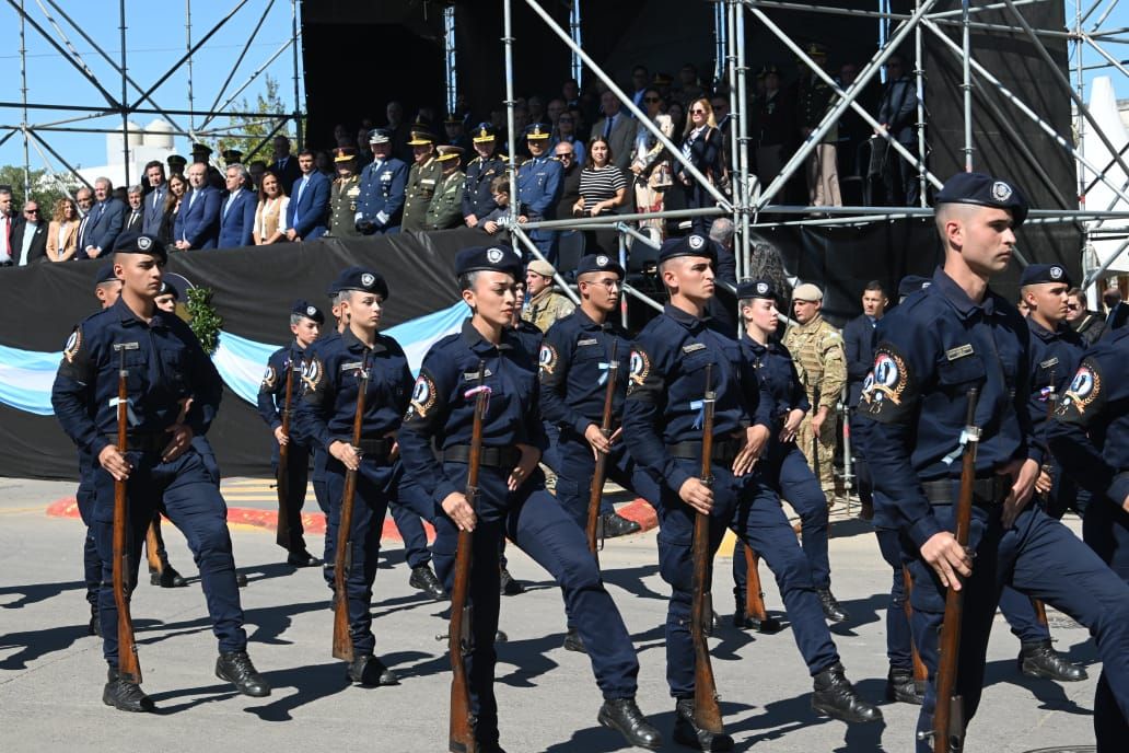 Llaryora Malvinas