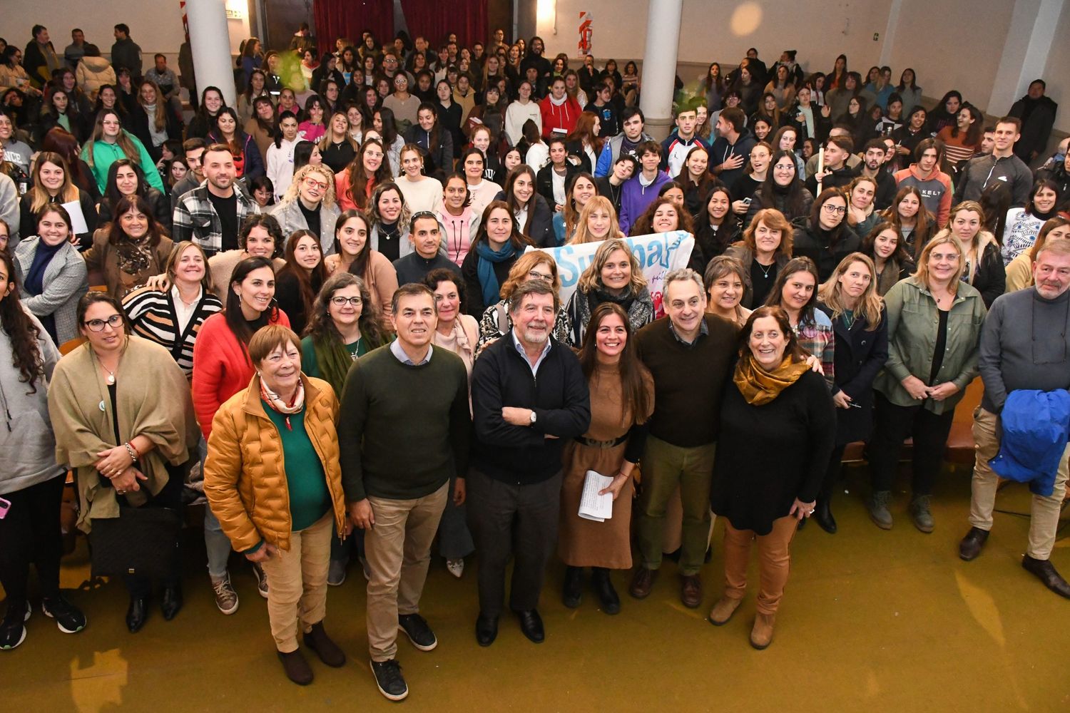 Sileoni en Tres Arroyos: “Volver a cursar lo que ya aprobaste no tiene sentido”