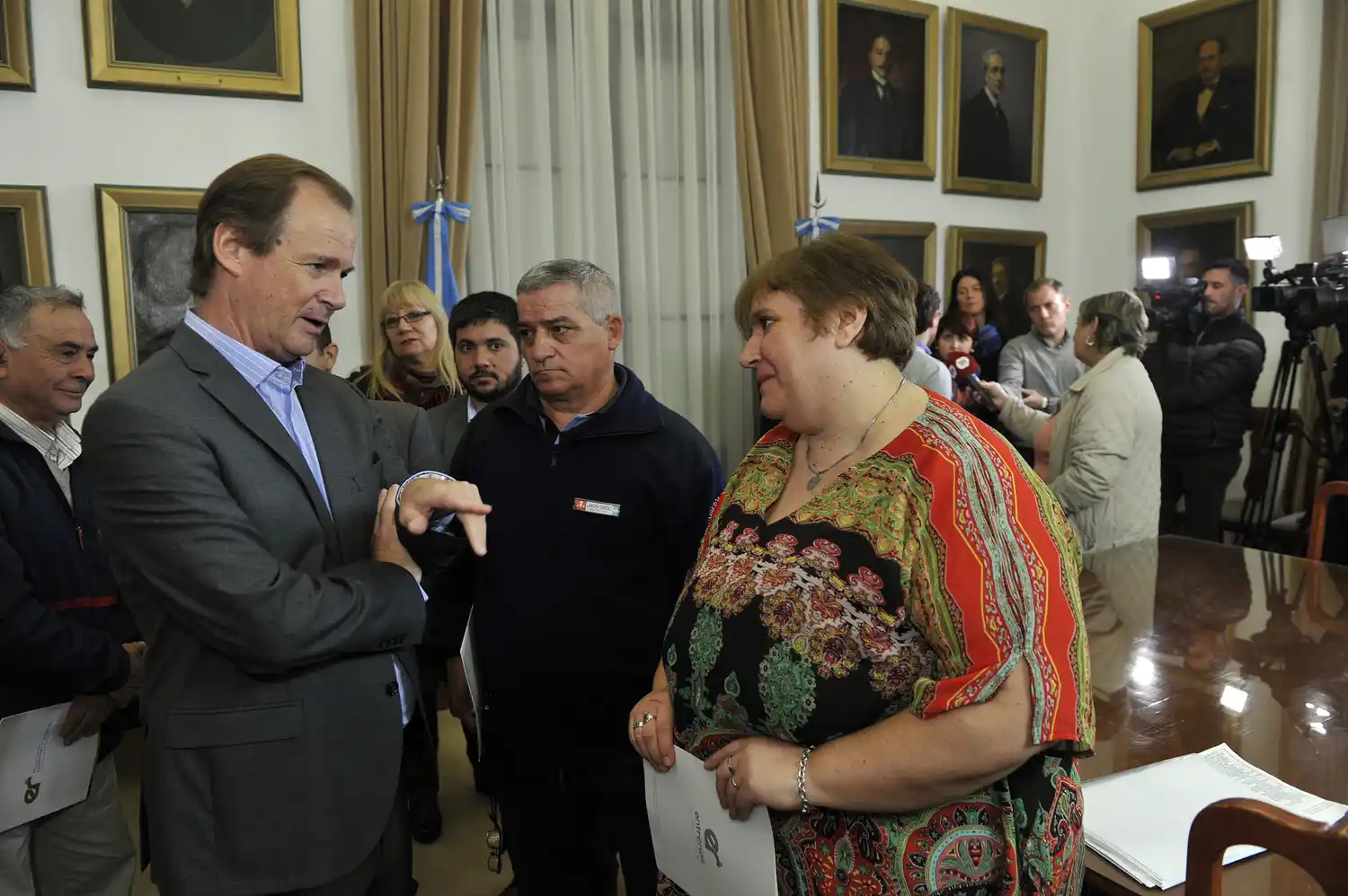 Los Bomberos le expresaron a Bordet su preocupación por el recorte nacional