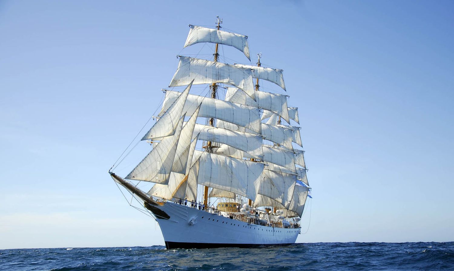 La Fragata Libertad ya está en Puerto Belgrano para su mantenimiento