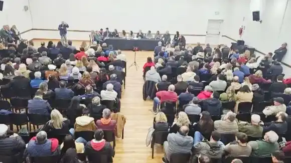 Este sábado el radicalismo entrerriano define si abre la puerta a una alianza con Milei