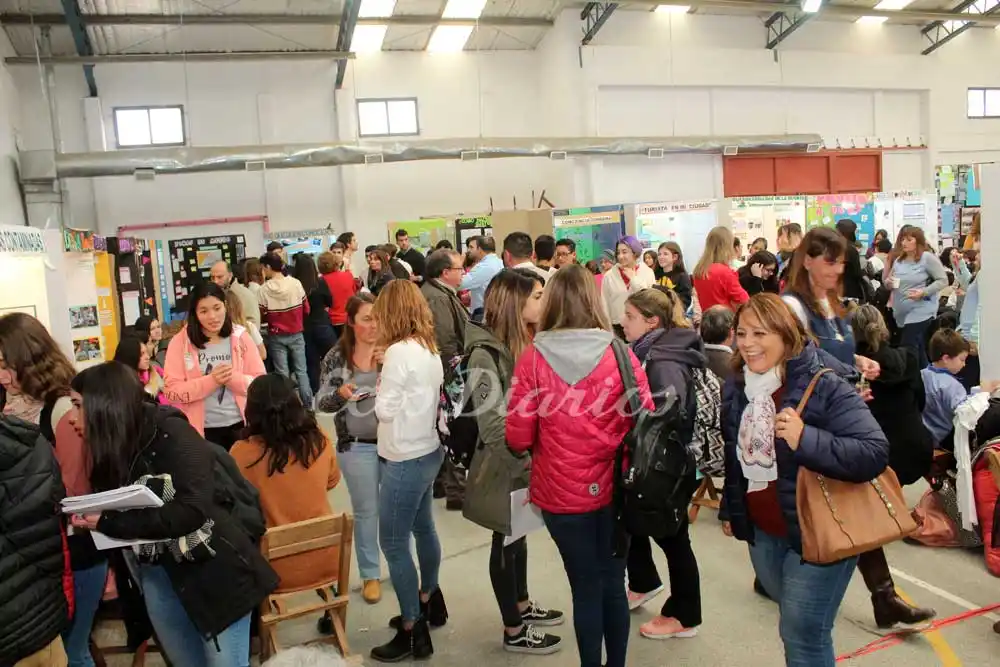 Buen nivel y participación en la feria de Ciencias