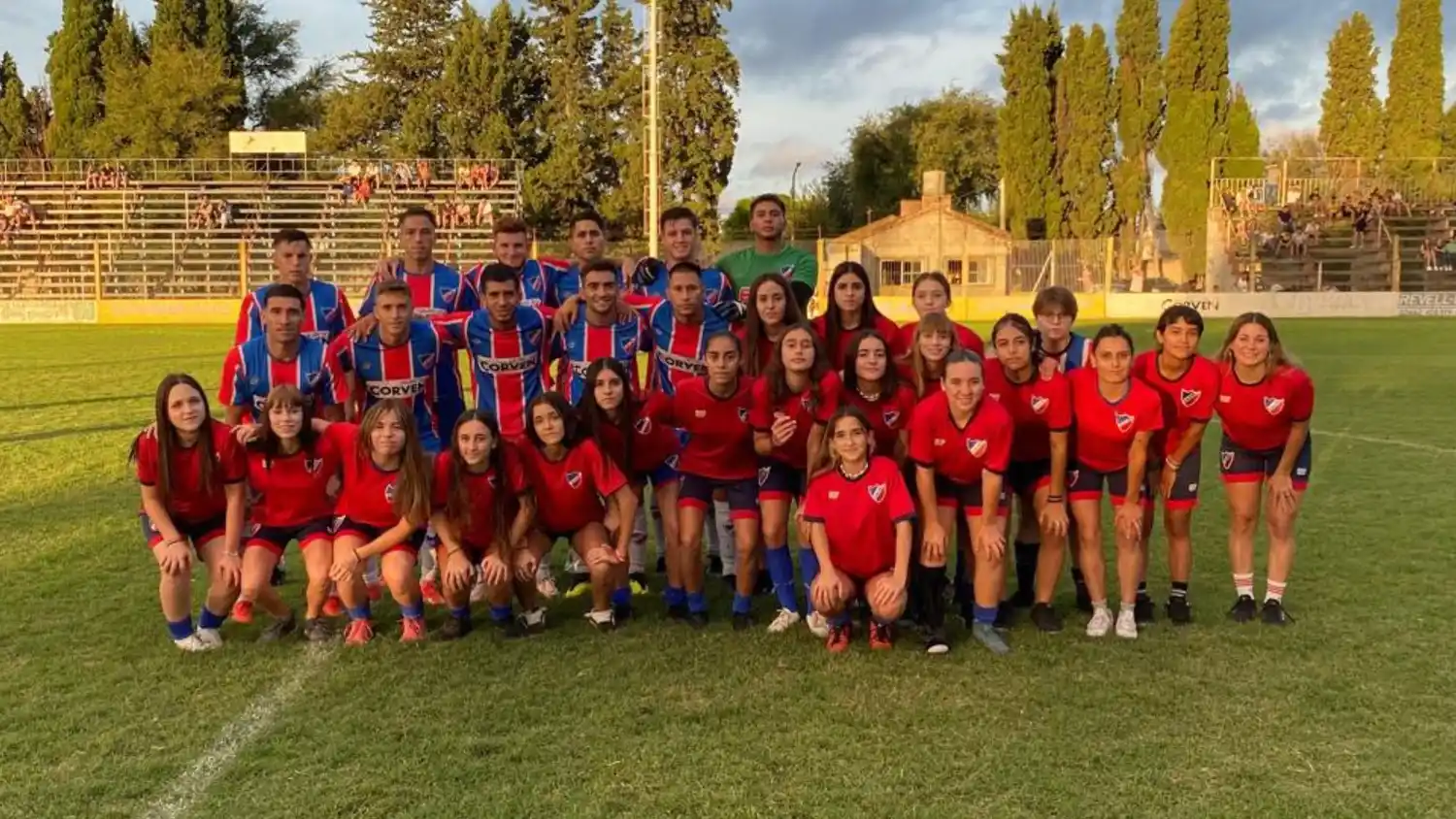 El Tricolor volvió a ganar y sigue en lo más alto. Foto: Federico Da Gracia