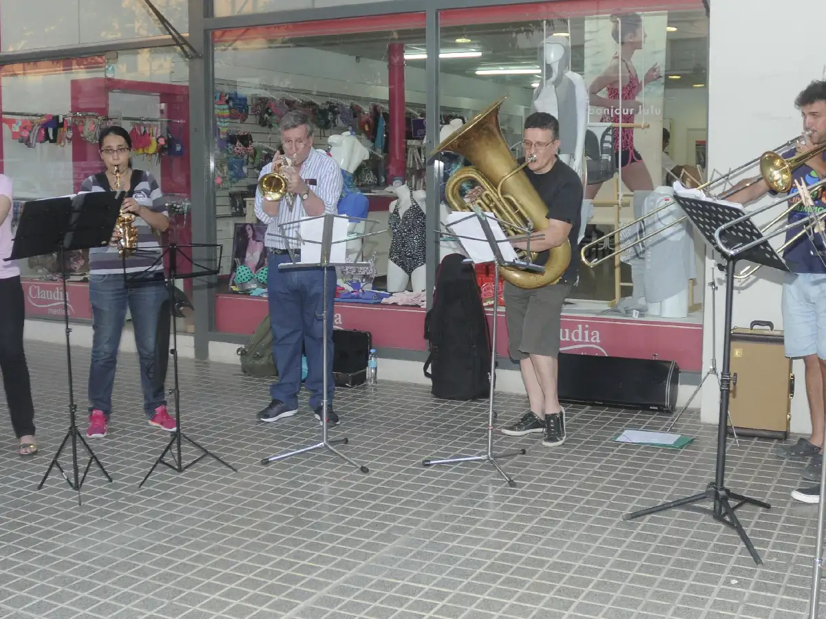 La Bandita, la dueña de los villancicos al paso