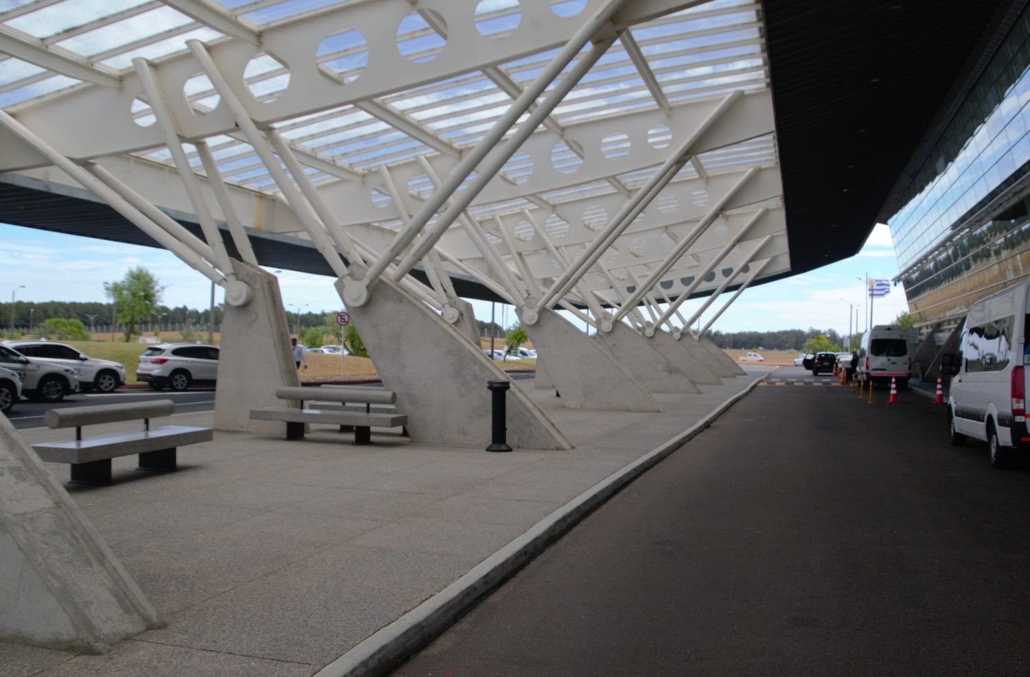 Recorrida por el aeropuerto de Punta del Este