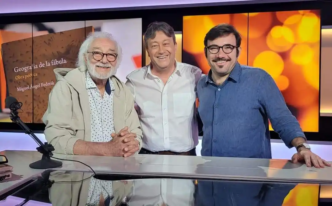 Federik, presentó su obra poética reunida en el Instituto Cervantes de París