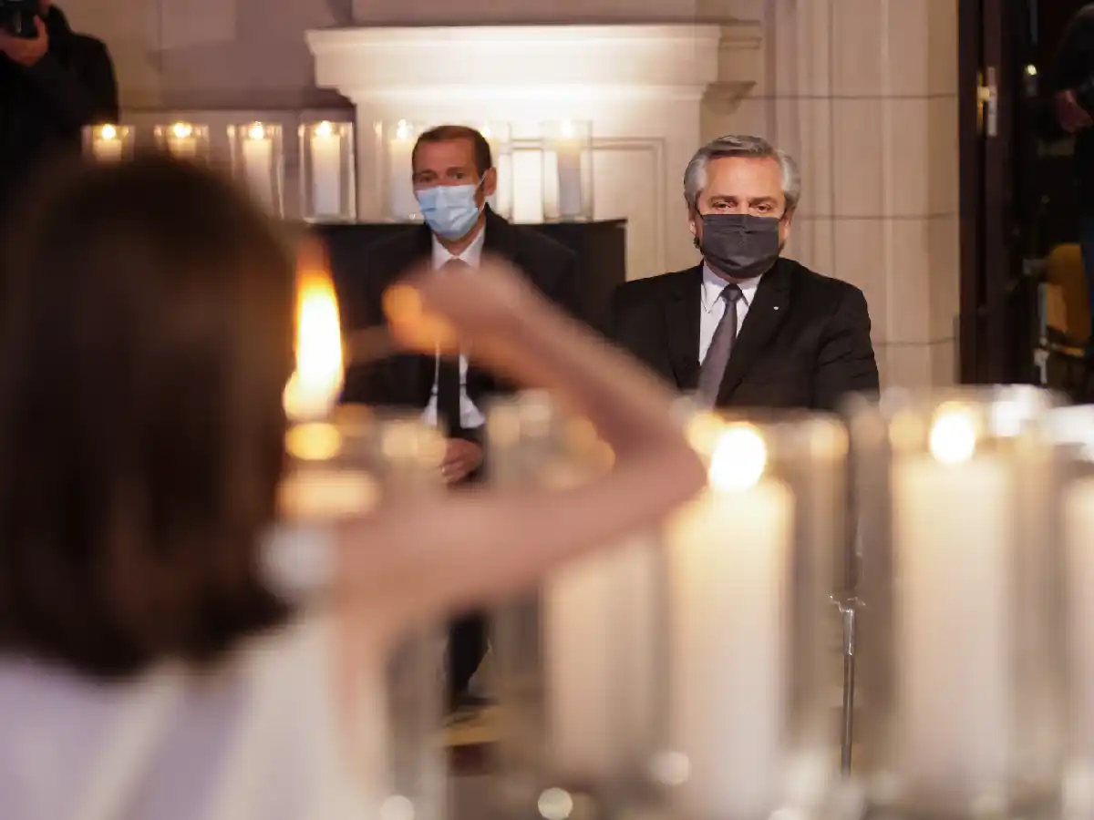 Fernández: "A quienes se han ido en estos momentos dolorosos no los olvidaremos nunca"