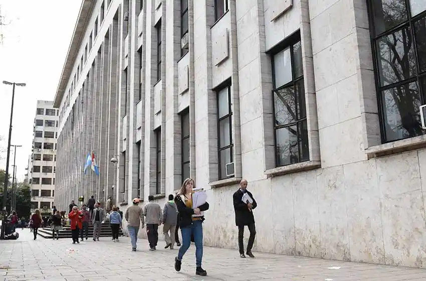 La Corte Suprema postergó por dos días el inicio de la feria judicial