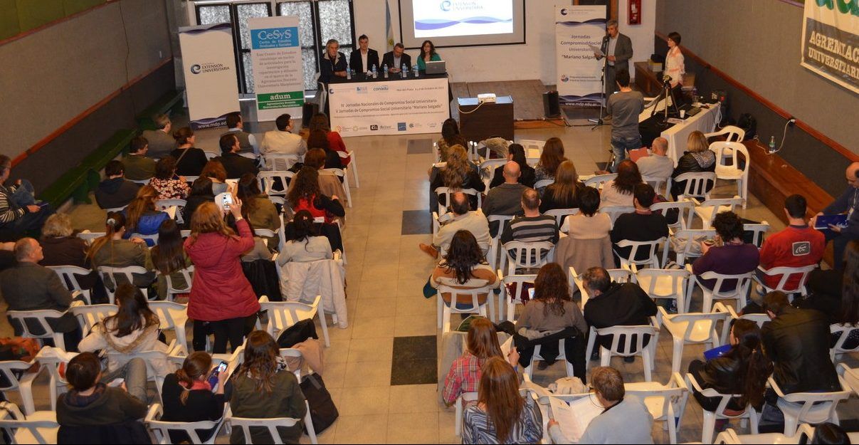 Docentes universitarios profundizan el plan de lucha