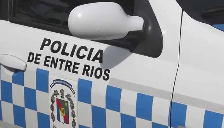 Una mujer sufrió un grave ataque de su pareja, lo denunció y reveló que tenía drogas y un arma