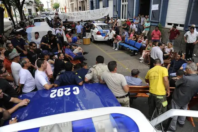 Denuncian a un Policía por sus manifestaciones de odio 