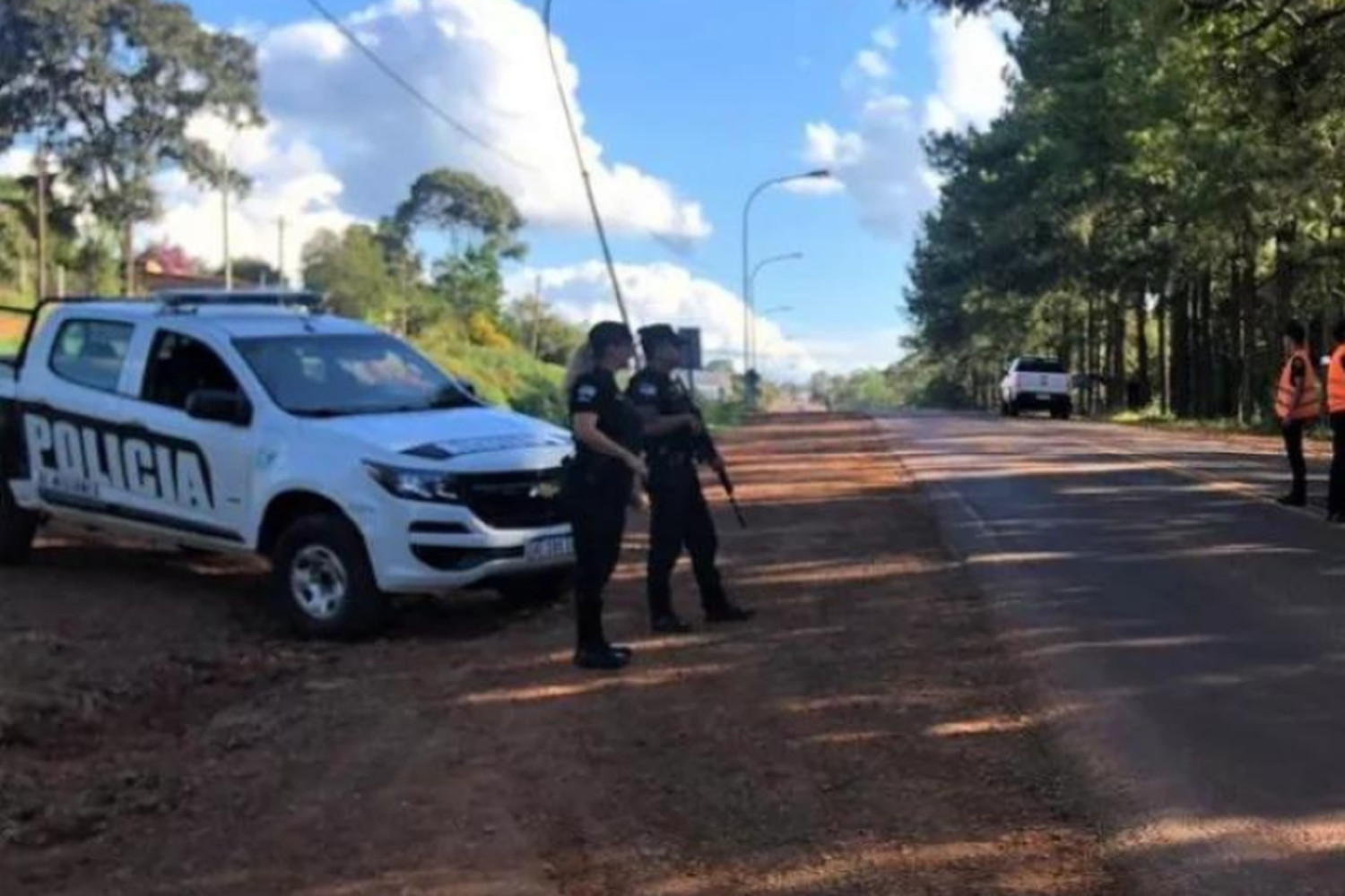 Tras una fuerte discusión, un jubilado apuñaló a su expareja de 32 y se suicidó