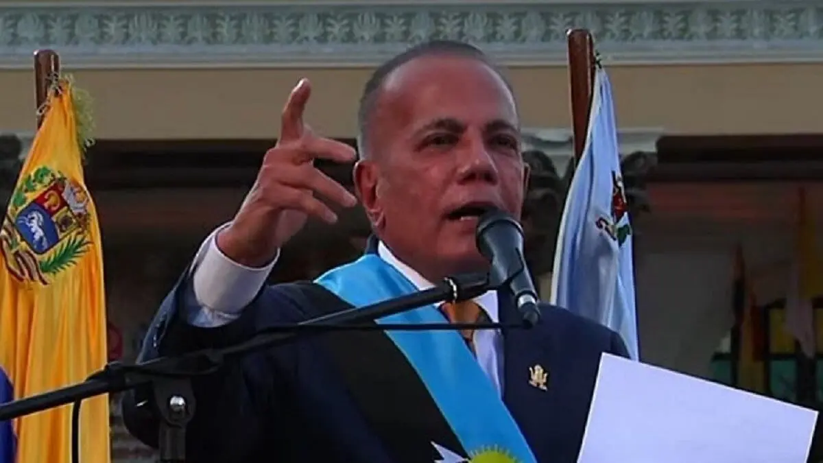 OTRO MÁS AL RUEDO: anuncian candidatura de Manuel Rosales a las primarias