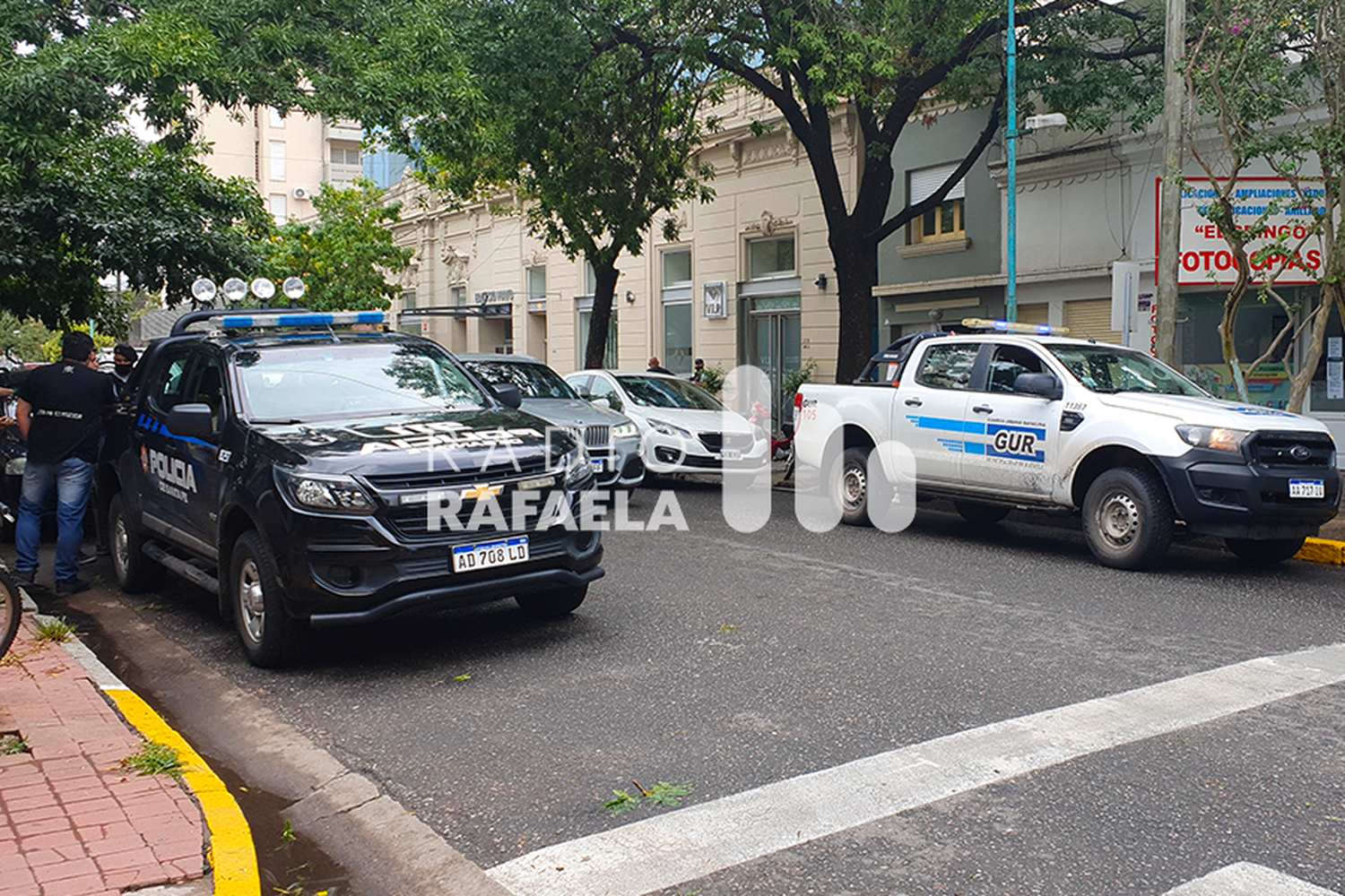 Un rafaelino se robó un celular, se dio a la fuga corriendo pero un vecino logró interceptarlo: terminó detenido