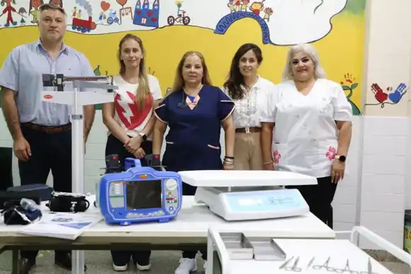 La Provincia entregó equipamiento para el Centro de Salud Demetrio Gómez