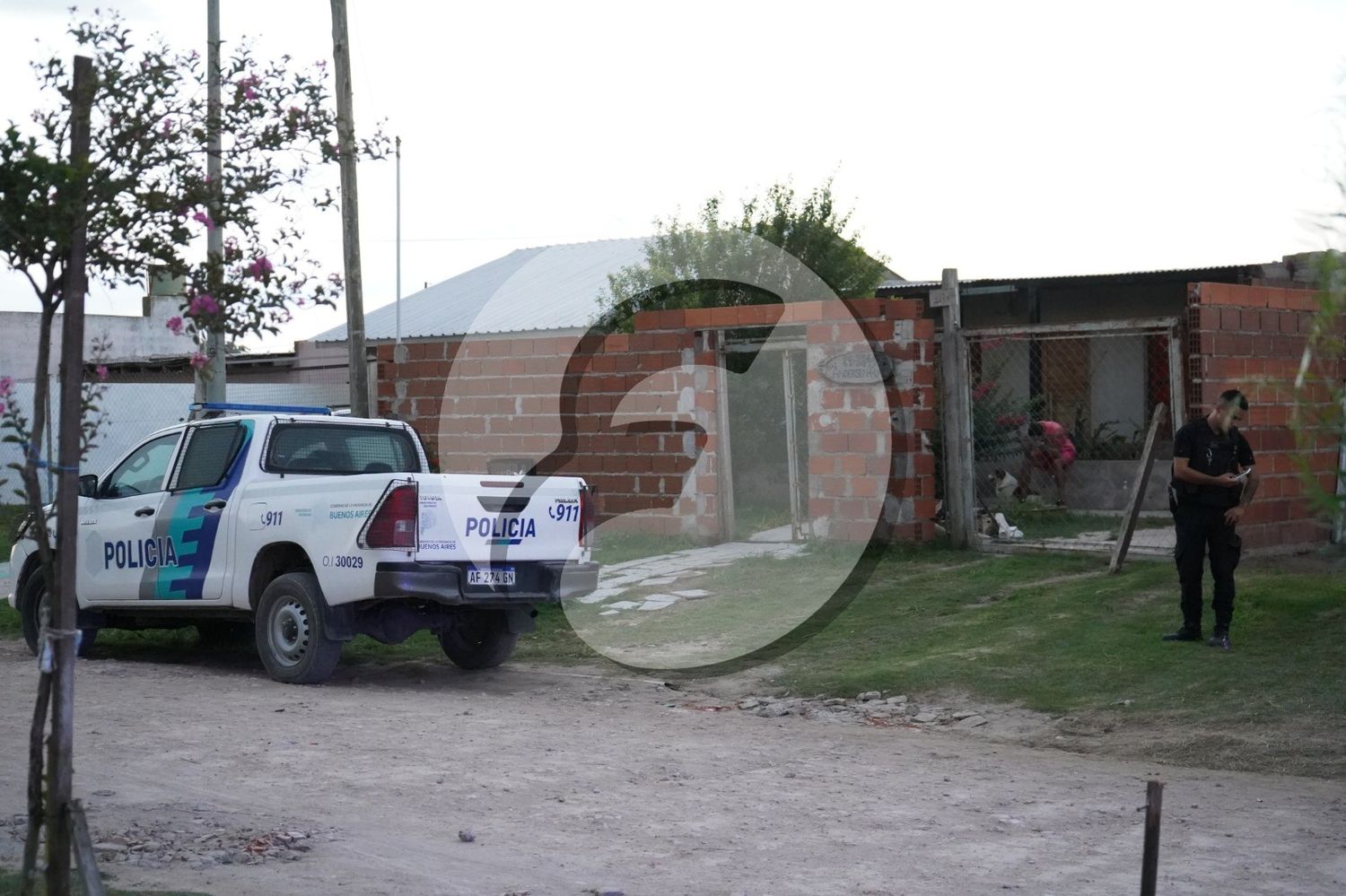 El inmueble de calle 81 entre 82 y 84, donde se produjo el violento episodio