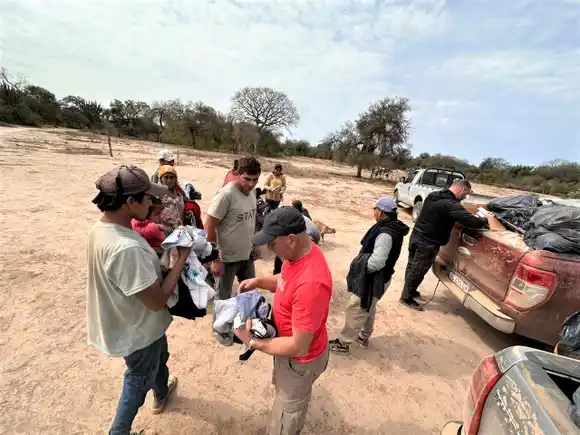 Con tres vehículos que se sumaron, se realizó el viaje solidario número 36 al Impenetrable Chaqueño