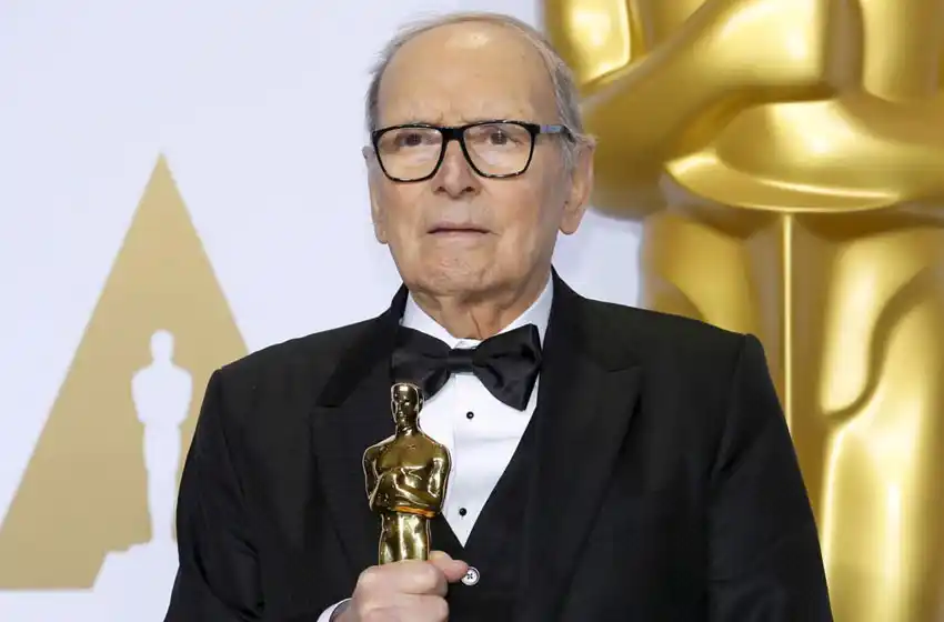 Murió en Italia Ennio Morricone: el gran genio de las bandas sonoras más famosas de la historia del cine