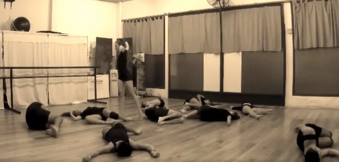 Bailarines de Gualeguaychú homenajearon a las víctimas de la tragedia de Mendoza
