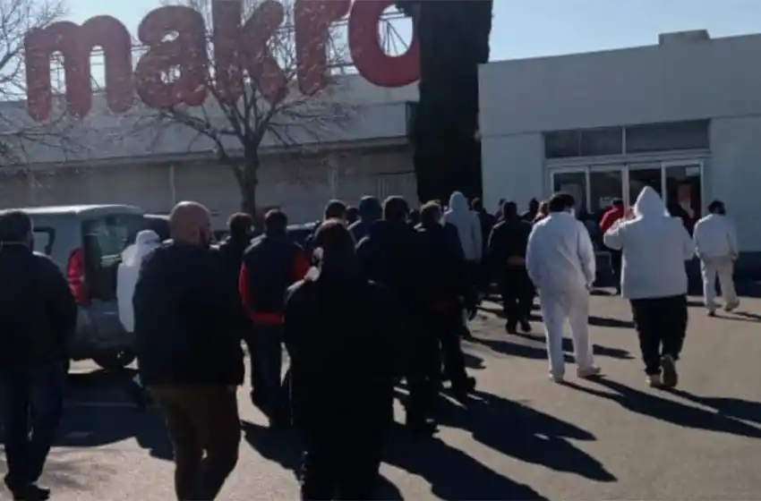 Anunciaron que Makro pagará el bono a sus empleados