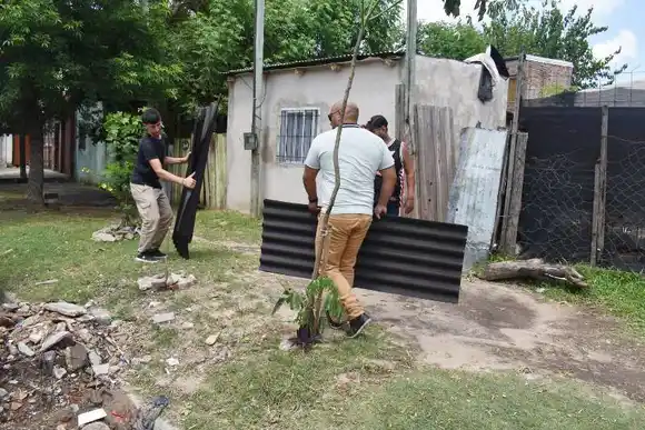 La municipalidad asistió a vecinos afectados por el temporal