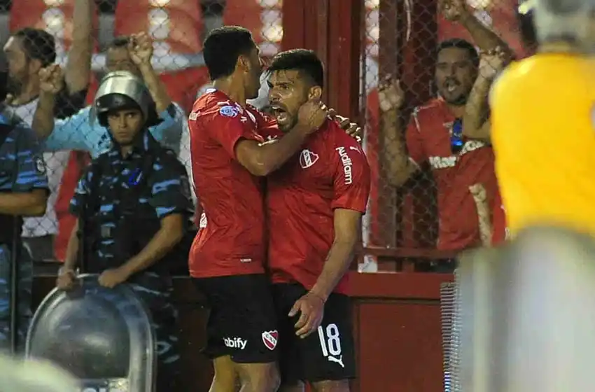 Independiente le ganó a Vélez un duelo clave por el ingreso a copas