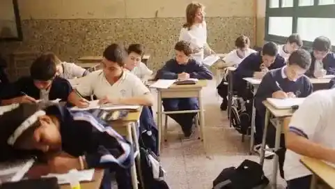 Argentina alcanza un 75% de terminalidad en secundaria, pero queda a mitad de tabla en América Latina