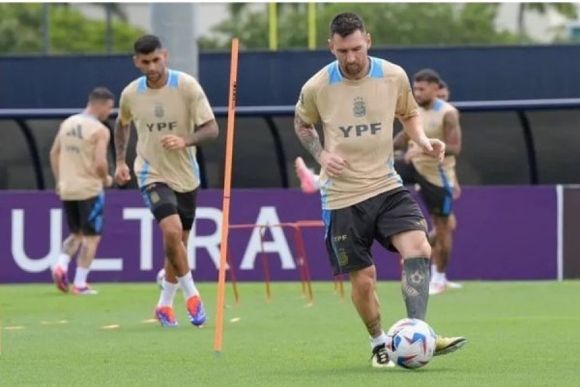 La Selección Argentina realiza su primer entrenamiento en Houston