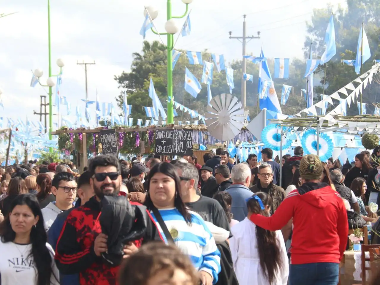 25 de mayo 2026 gualeguaychú - 8