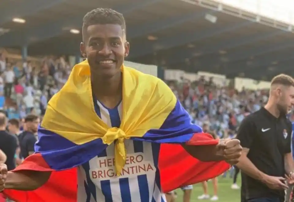 Otro delantero colombiano para Alvarado: Edward Bolaños