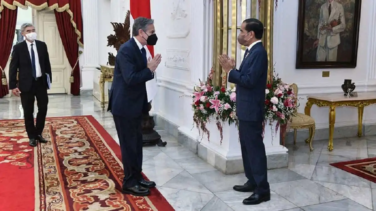 Antony Blinken y Joko Widodo.