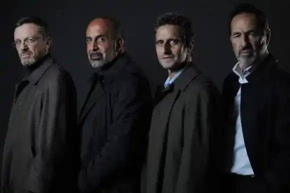 Vuelven "Los Simuladores"