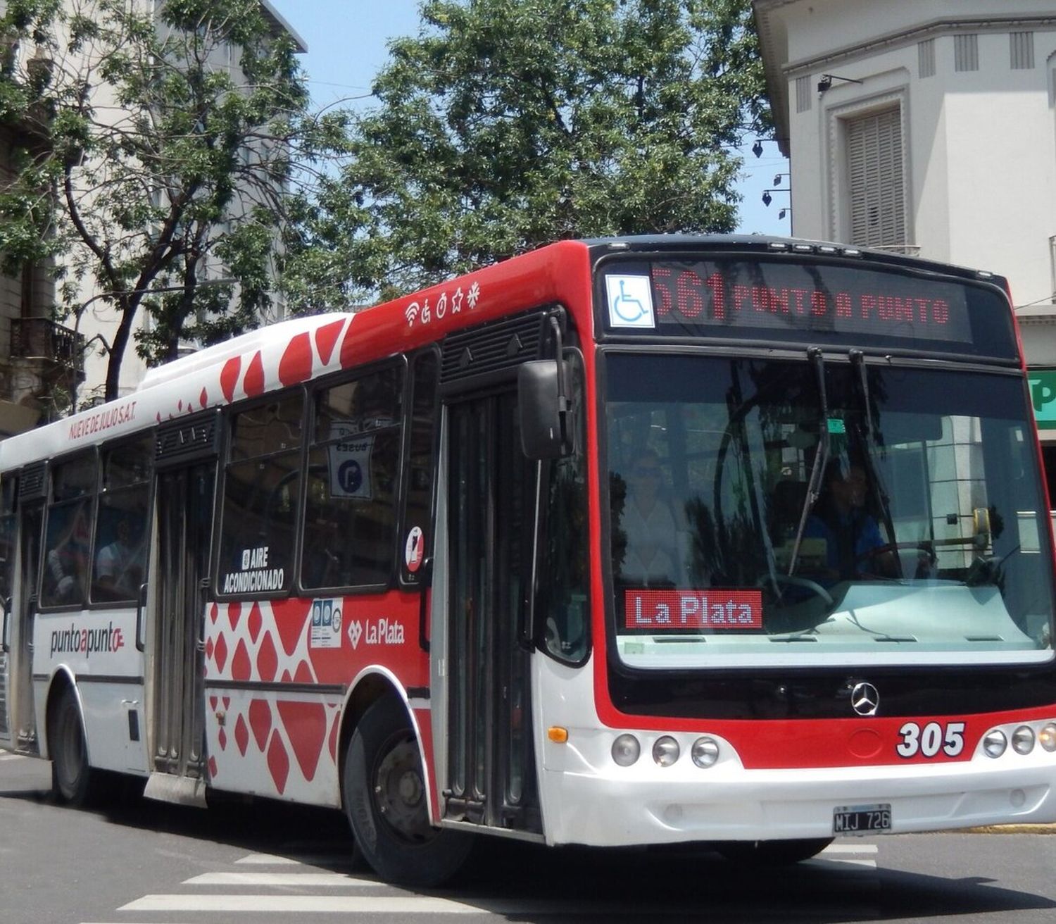 Ataque homofóbico en un colectivo