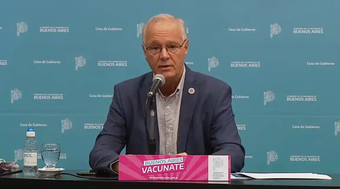 Gollan: “Se están falsificando los PCR para regresar al país”, afirmó el Ministro bonaerense