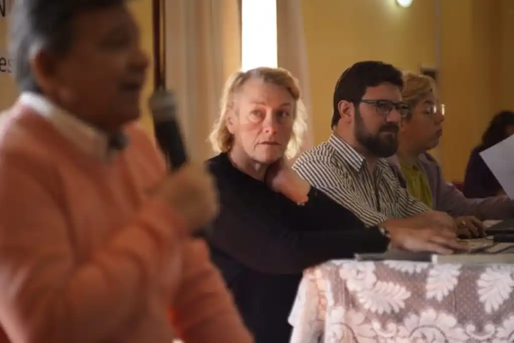 Agmer exigirá una oferta que prevea que el salario supere a la inflación cada mes