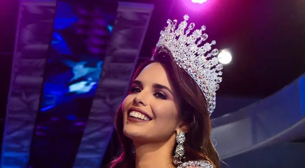 Así fue la llegada de Amanda Dudamel a la concentración del Miss Universo