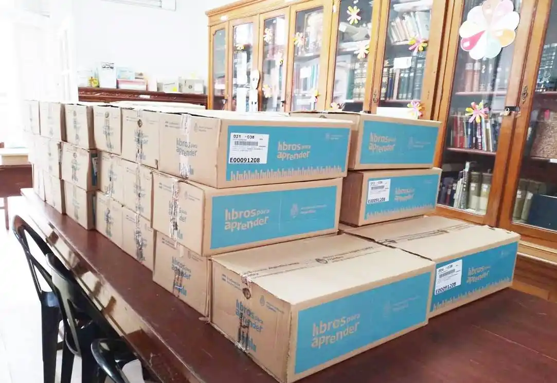 Comenzó la distribución  de Libros para Aprender