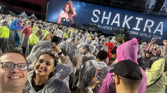 SHAKIRA FUE HOSPITALIZADA DE EMERGENCIA, suspendió concierto en Lima