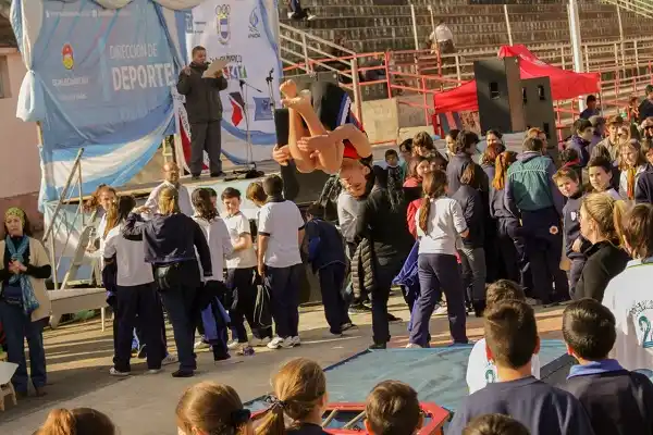 Día Olímpico con actividades deportivas en el corsódromo