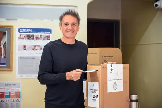 Katopodis votó en San Martín: "Hoy los argentinos y argentinas deciden el rumbo"