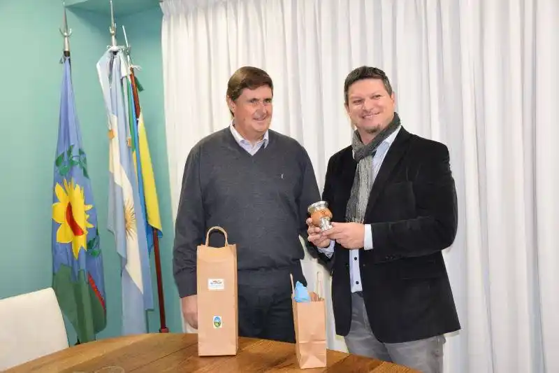 Reconocimiento a periodista que estuvo en las Malvinas